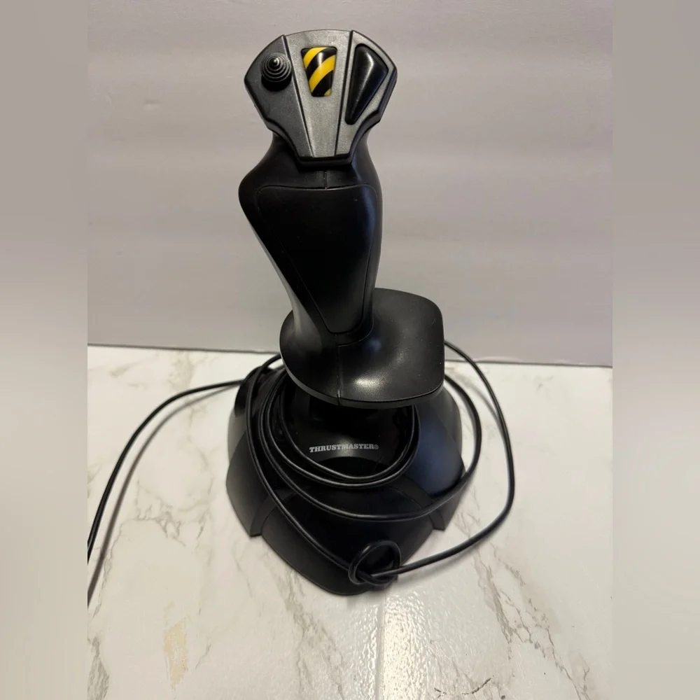 Black‎ Joystick Controller